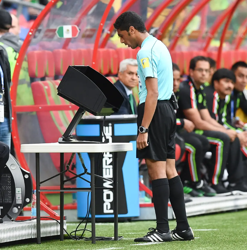 kamera-var-dalam-sepak-bola