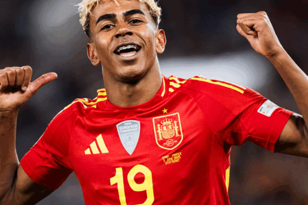 pemain-sepak-bola-bintang-di-masa-depan-nanti