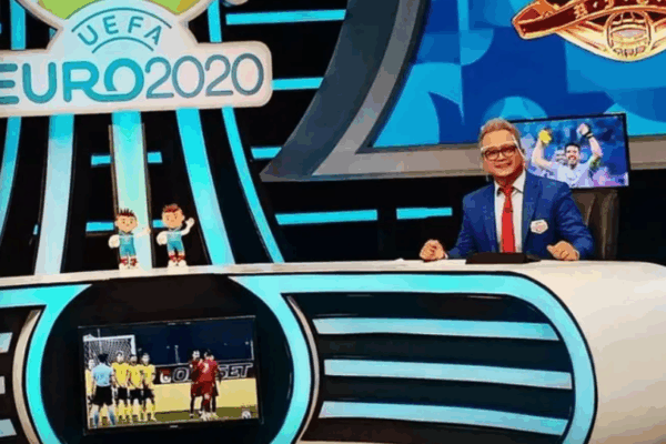 analisa-atau-hiburan-fungsi-ganda-komentator-bola