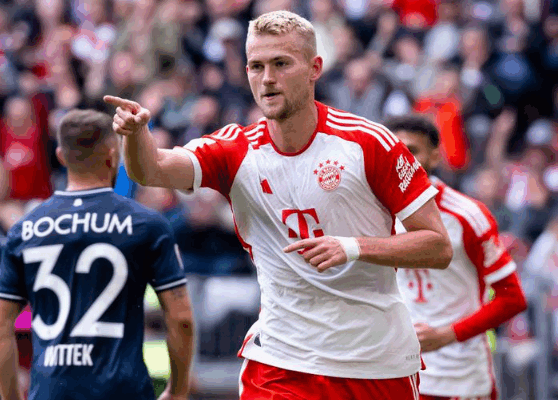 peforma-pemain-matthijs-de-ligt-menuai-ribuan-pujian