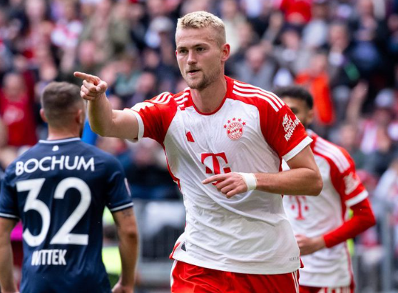 peforma-pemain-matthijs-de-ligt-menuai-ribuan-pujian