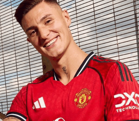 cara-benjamin-sesko-menjawab-kritik-para-fans-mu
