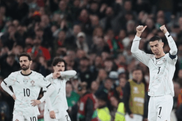 cristiano-ronaldo-dapati-kartu-merah-pertama-di-portugal