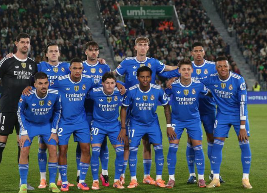 xabi-alonso-yakin-bellingham-dan-guler-bisa-main-bareng