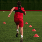 latihan-fisik-sepak-bola-untuk-keseimbangan-tubuh