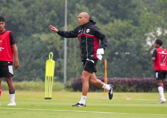 siapakah-tangan-kanan-jogn-herdman-di-timnas-indonesia