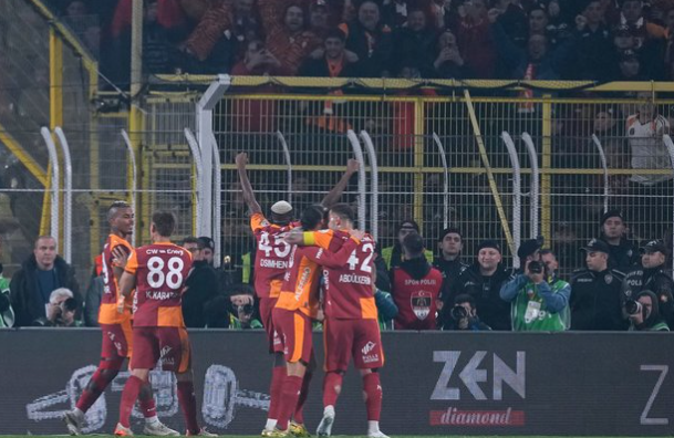 ac-milan-menolak-tawaran-besar-galatasaray-untuk-fofana